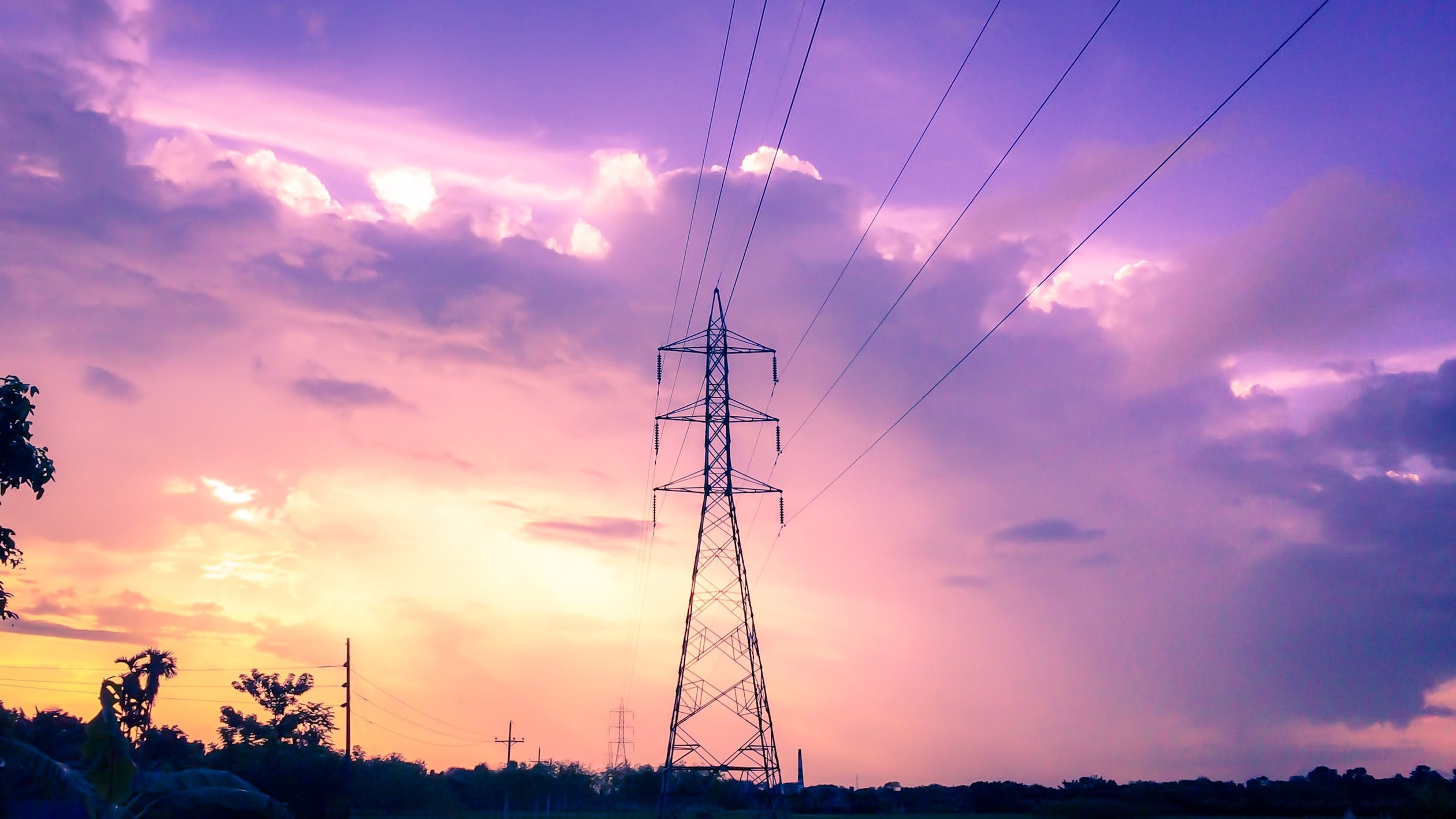 南方电网“十四五”电网发展规划出炉  全面推进新型电力系统建设，服务碳达峰碳中和目标